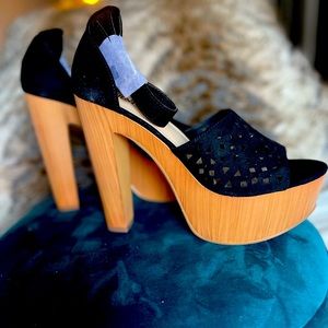 Brand New black and tan platform heels